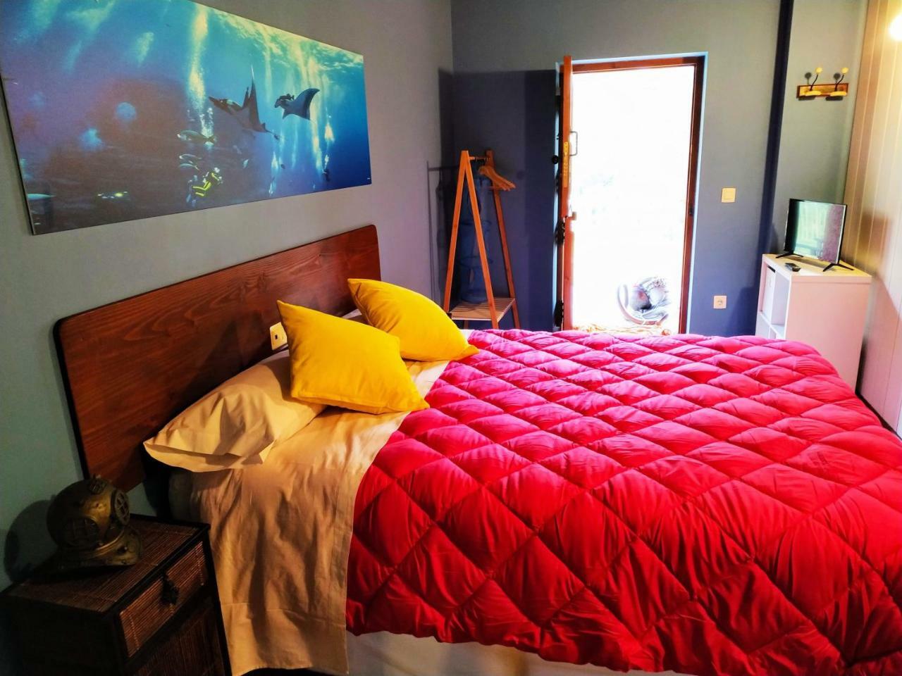 El Interior De Gaia Guest House Arriondas Luaran gambar